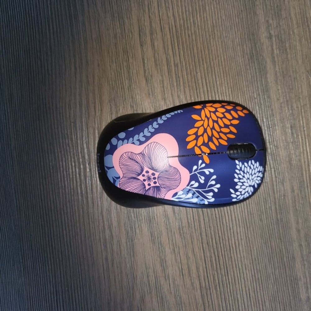 Logitech floral wireless mouse
